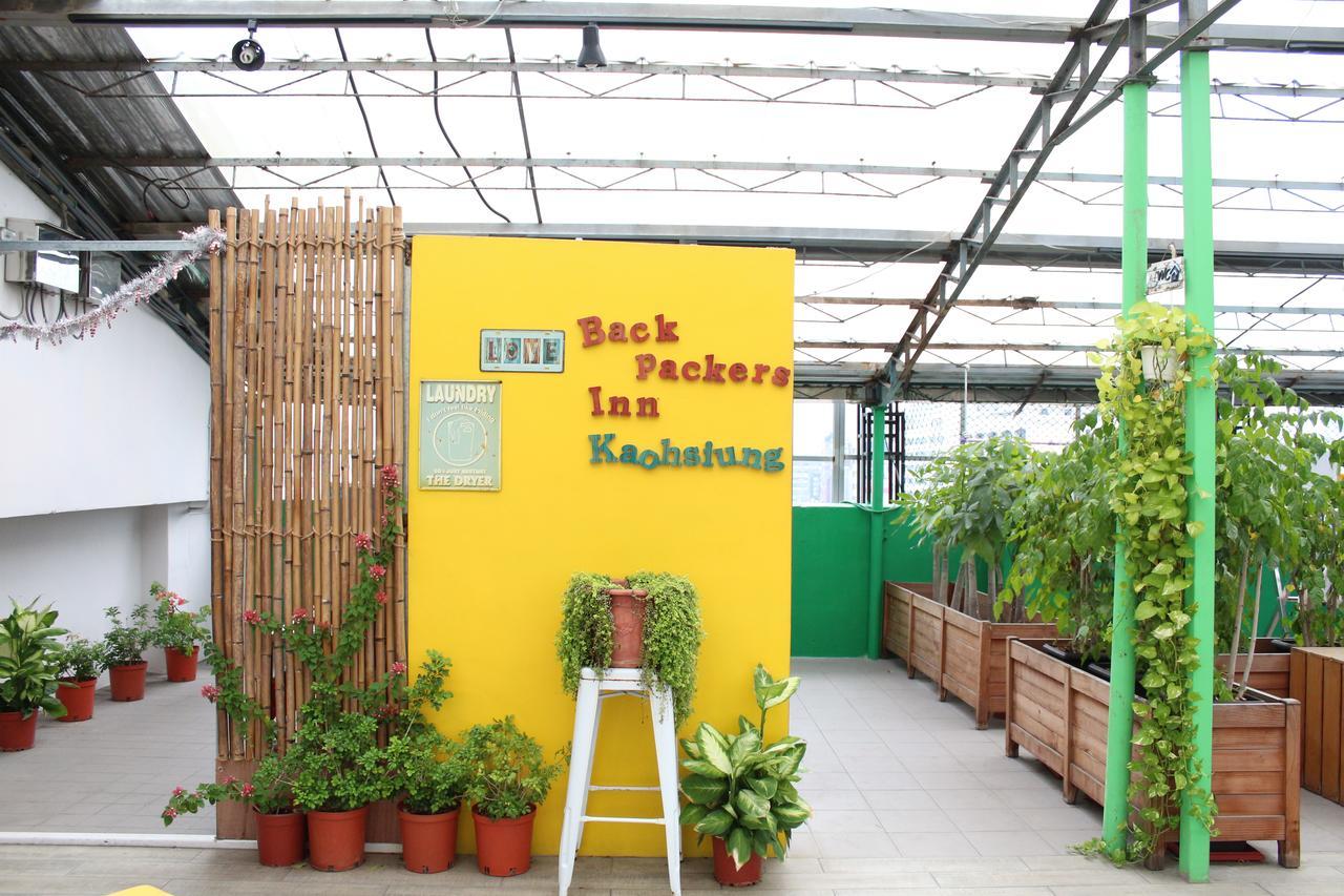 Uno Backpackers Inn Kaohsiung Exterior photo